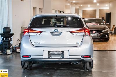 2016 Toyota Auris - Thumbnail