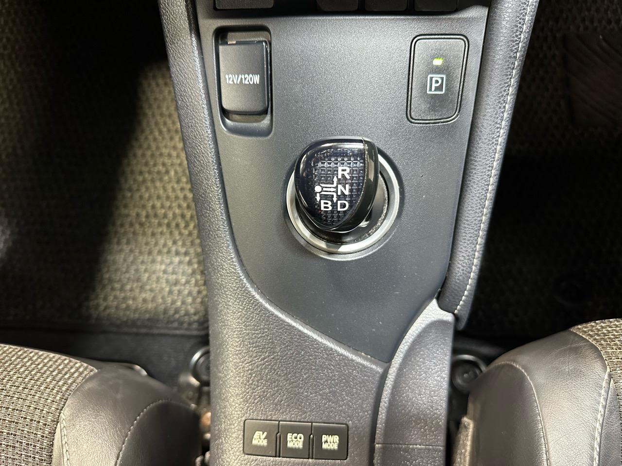 2016 Toyota Auris