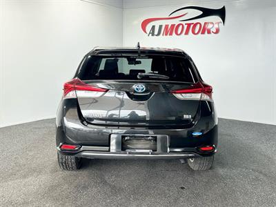 2016 Toyota Auris - Thumbnail