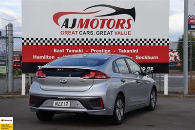 2022 Hyundai IONIQ - Thumbnail