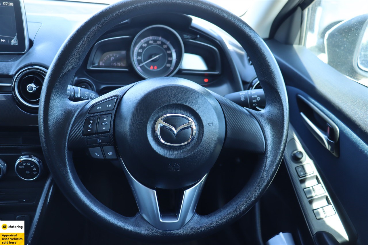 2015 Mazda Demio