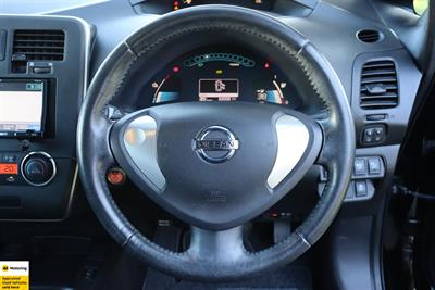 2014 Nissan Leaf - Thumbnail