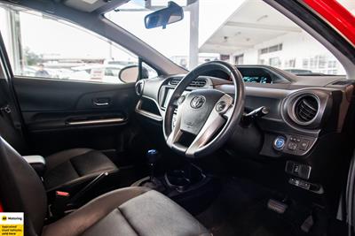 2014 Toyota Aqua - Thumbnail