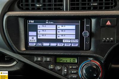 2014 Toyota Aqua - Thumbnail