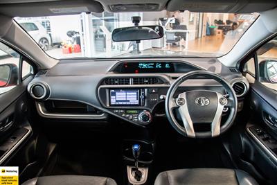 2014 Toyota Aqua - Thumbnail