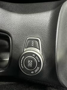 2015 Suzuki SX4 - Thumbnail