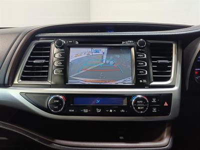 2018 Toyota Highlander - Thumbnail