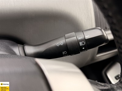 2012 Toyota Prius - Thumbnail