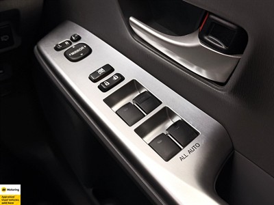 2012 Toyota Prius - Thumbnail