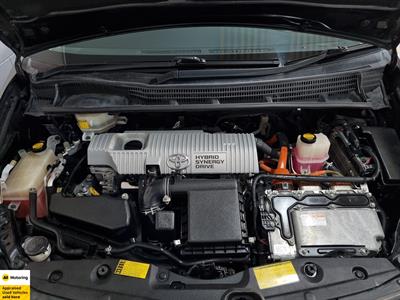 2012 Toyota Prius - Thumbnail