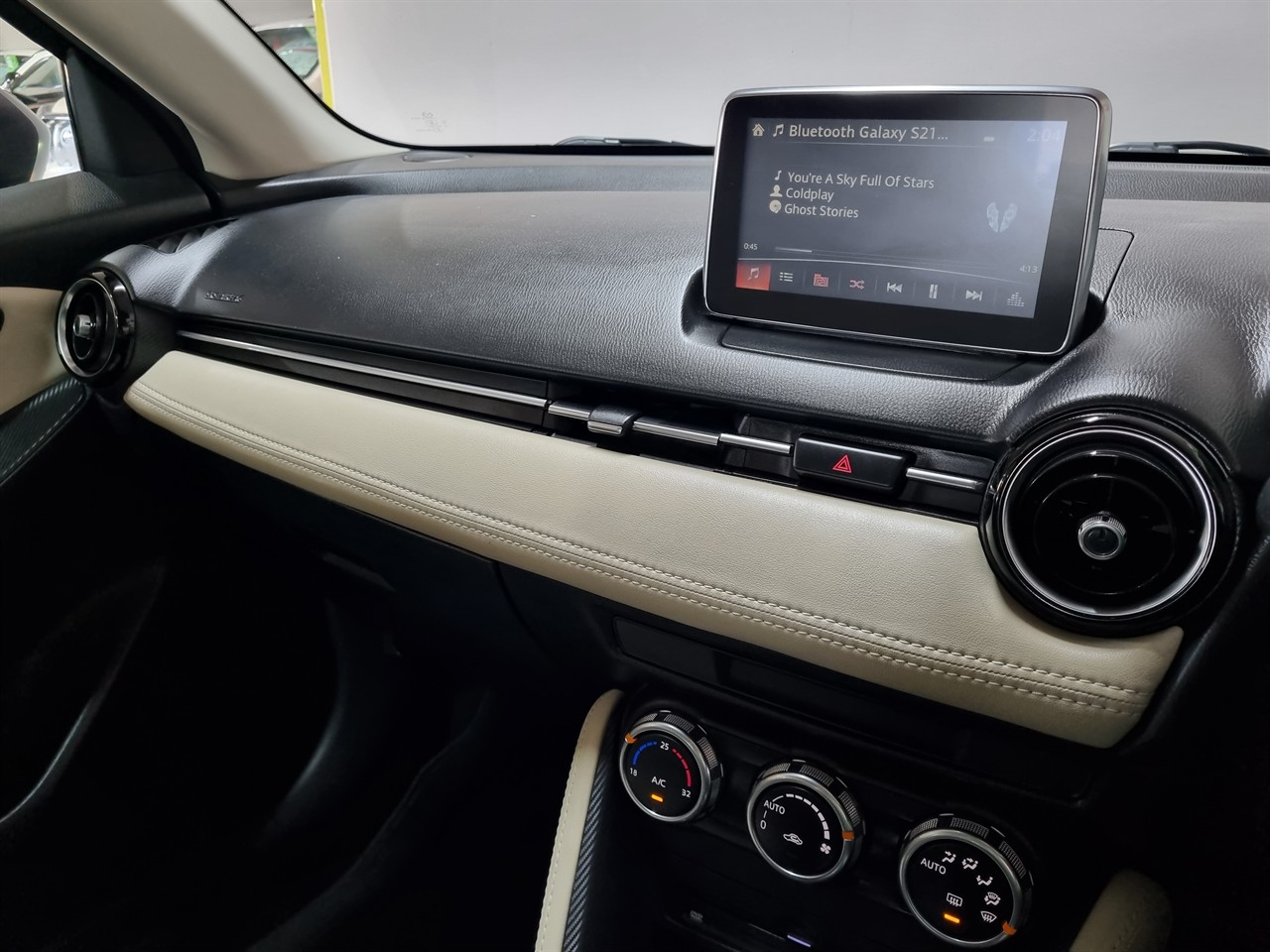 2015 Mazda Demio