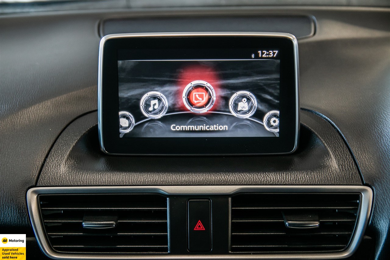 2014 Mazda Axela