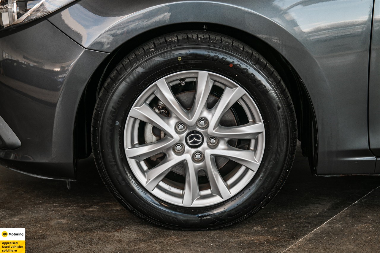 2014 Mazda Axela