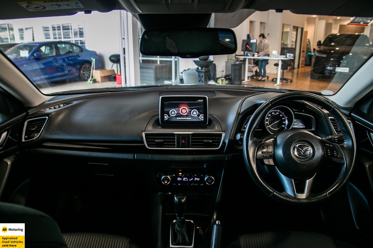2014 Mazda Axela