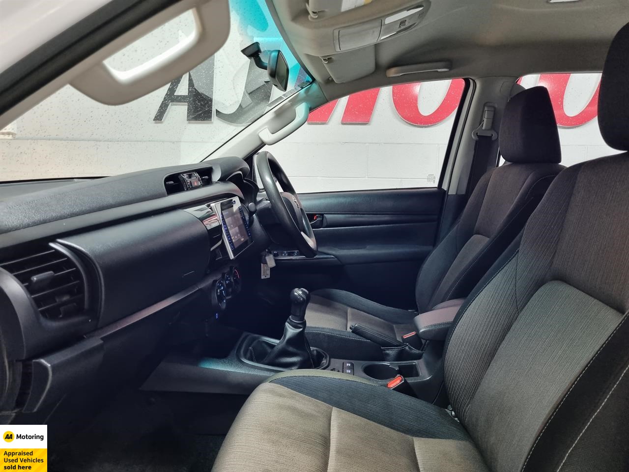 2017 Toyota Hilux