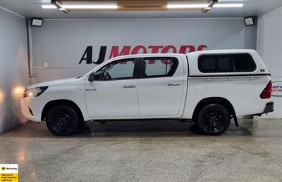 2017 Toyota Hilux - Thumbnail