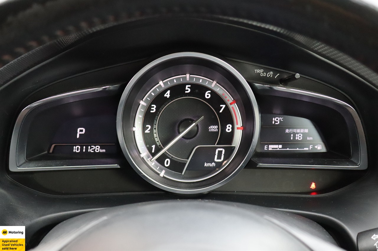 2015 Mazda Axela