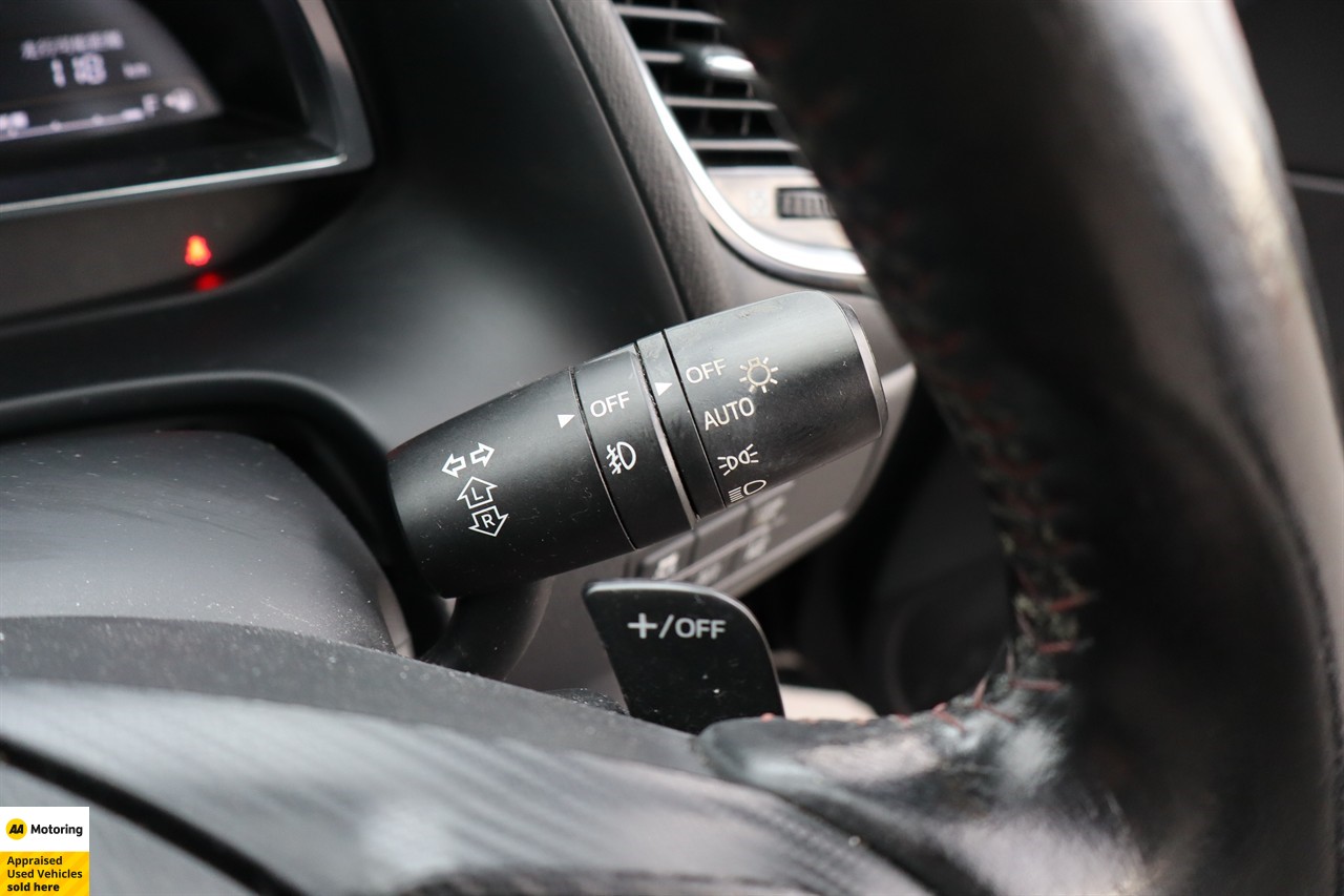 2015 Mazda Axela