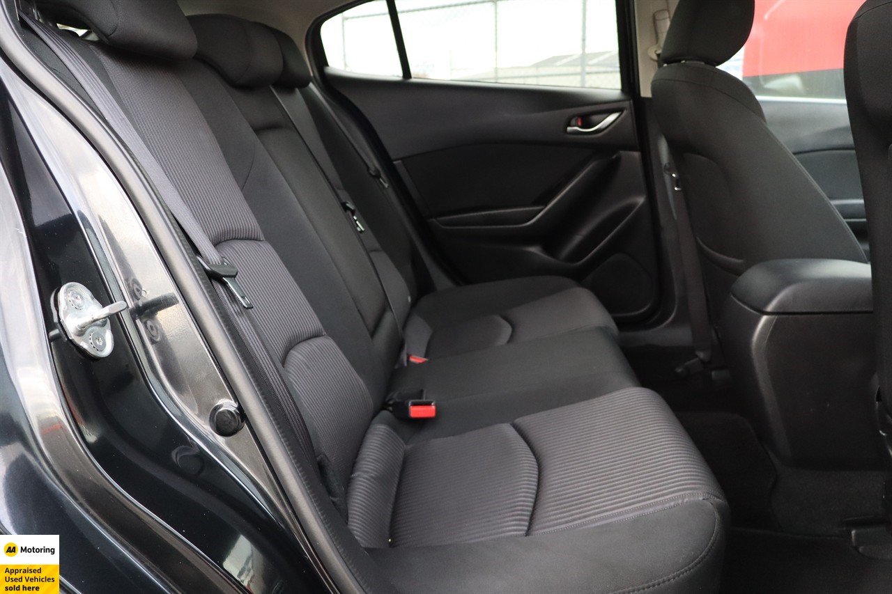 2015 Mazda Axela