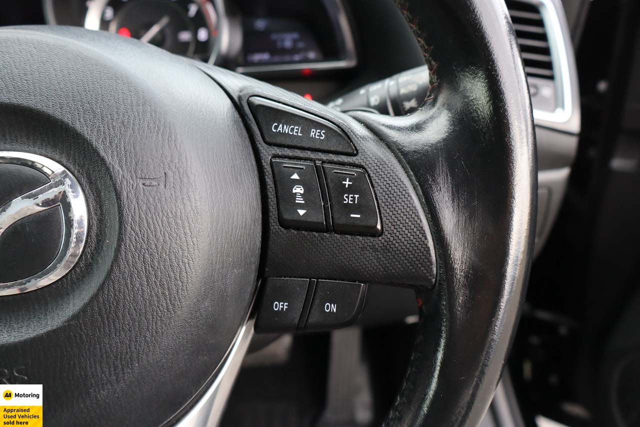 2015 Mazda Axela