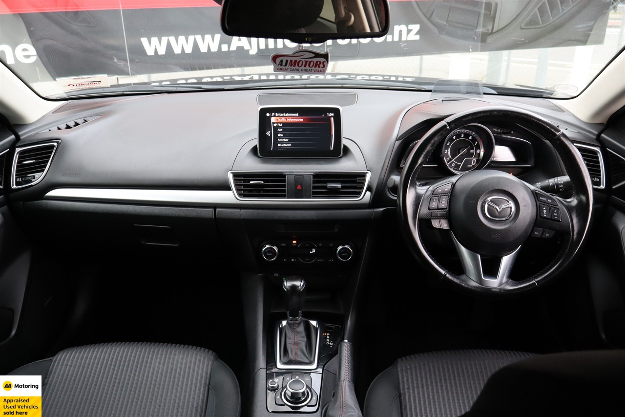 2015 Mazda Axela