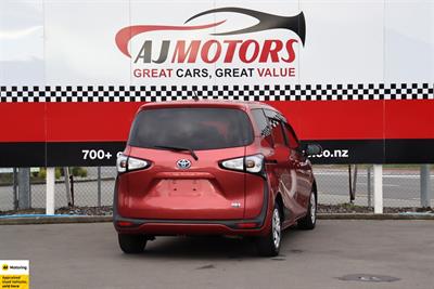 2016 Toyota Sienta - Thumbnail