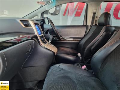 2014 Toyota Vellfire - Thumbnail