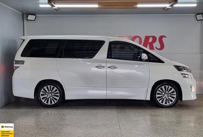 2014 Toyota Vellfire - Thumbnail