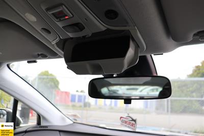 2019 Toyota Prius - Thumbnail