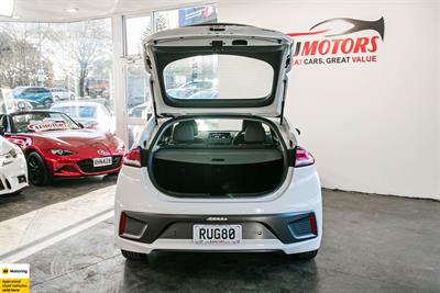 2022 Hyundai IONIQ - Thumbnail