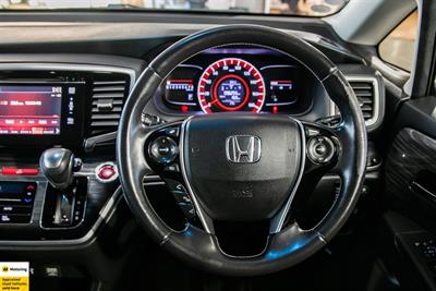 2014 Honda Odyssey - Thumbnail