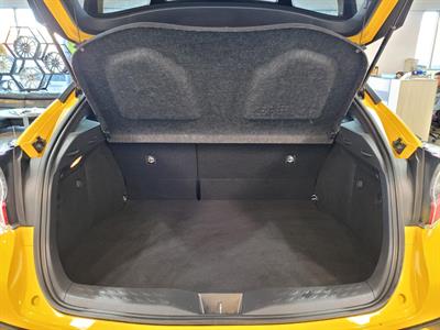 2017 Toyota C-HR - Thumbnail