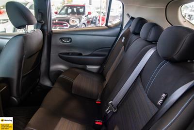 2019 Nissan Leaf - Thumbnail