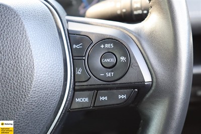 2023 Toyota RAV4 - Thumbnail