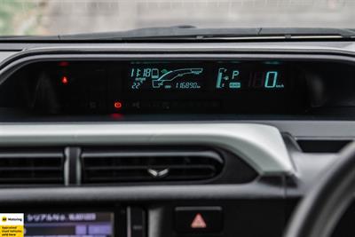 2014 Toyota Aqua - Thumbnail