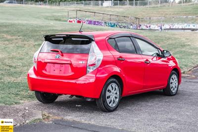 2014 Toyota Aqua - Thumbnail