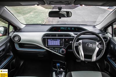 2014 Toyota Aqua - Thumbnail