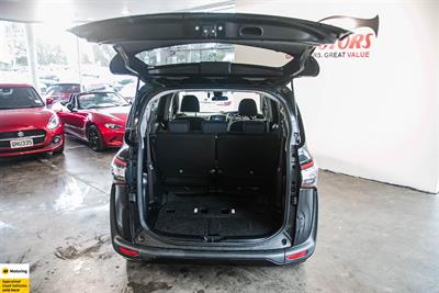 2017 Toyota Sienta - Thumbnail