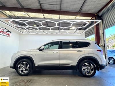 2021 Hyundai Santa Fe - Thumbnail