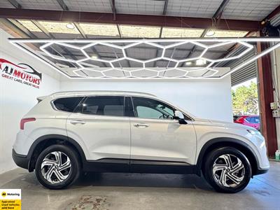 2021 Hyundai Santa Fe - Thumbnail