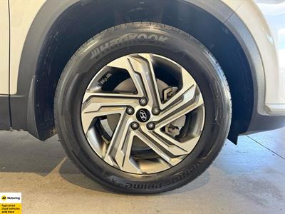 2021 Hyundai Santa Fe - Thumbnail