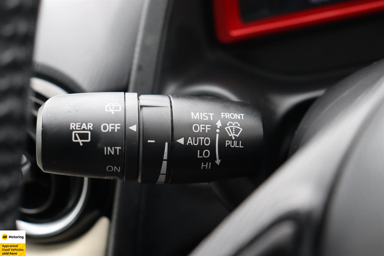 2014 Mazda Demio