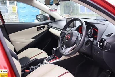 2014 Mazda Demio - Thumbnail