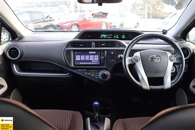 2013 Toyota Aqua - Thumbnail