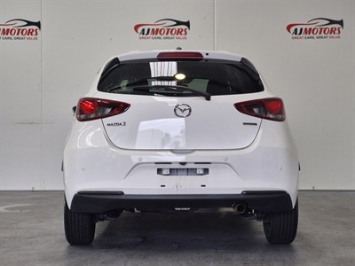 2020 Mazda 2 - Thumbnail