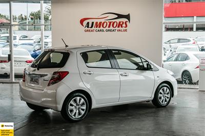 2016 Toyota Yaris - Thumbnail