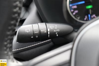 2021 Toyota RAV4 - Thumbnail