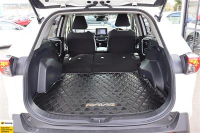 2021 Toyota RAV4 - Thumbnail