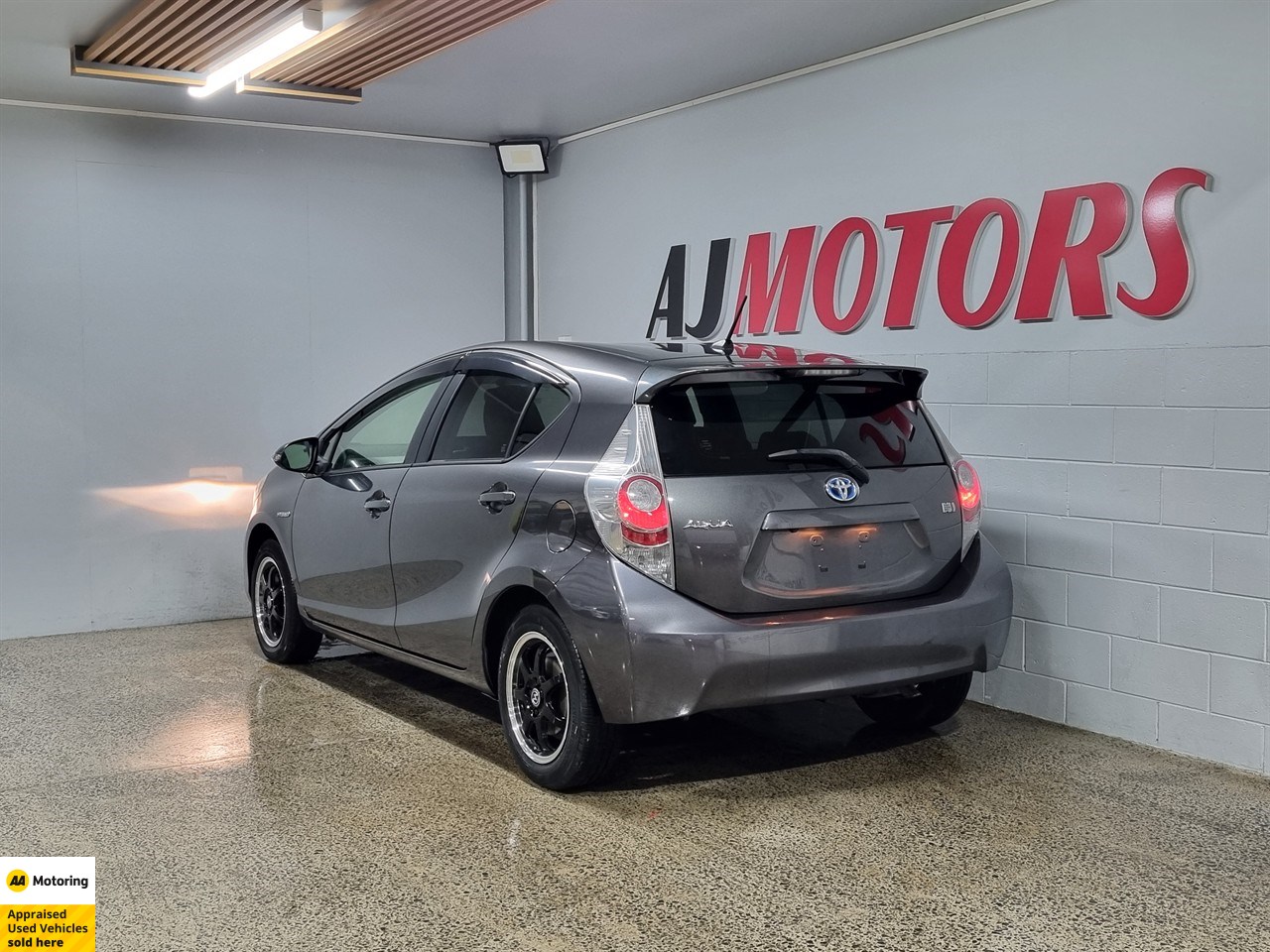 2014 Toyota Aqua