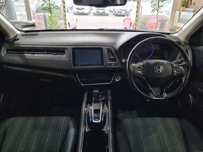 2017 Honda Vezel - Thumbnail